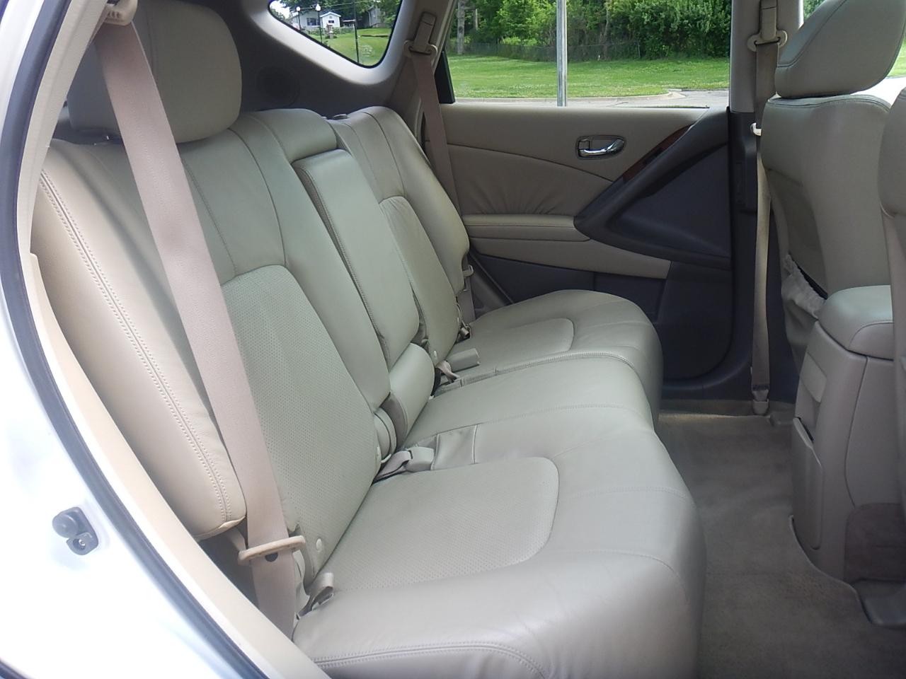 Nissan Murano LE 4D SUV AWD 2010