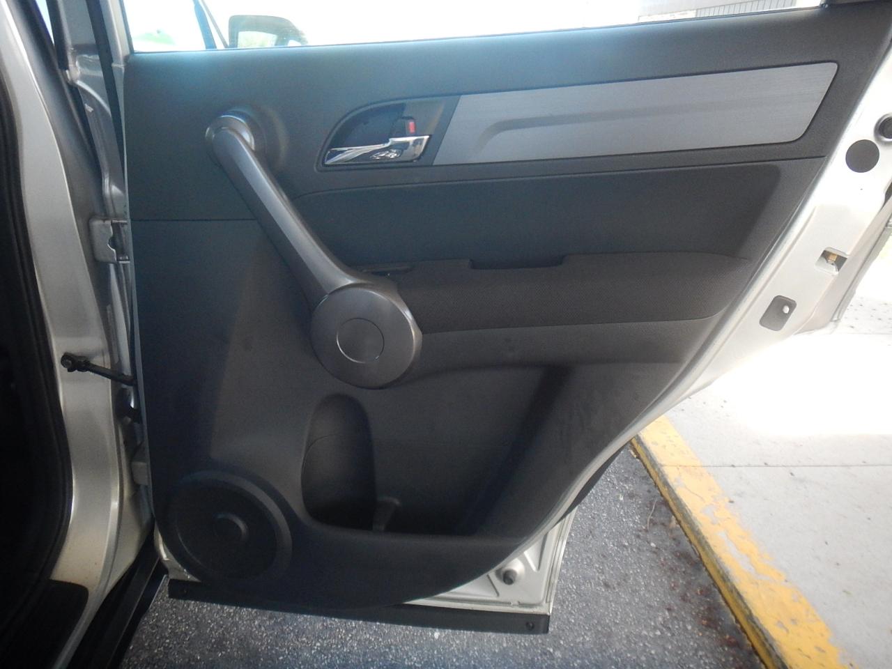 Honda CR-V LX 4D SUV FWD 2009