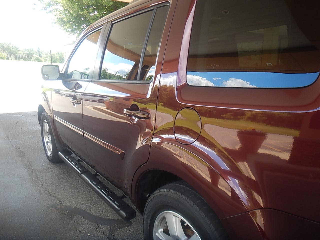 Honda Pilot EX-L 4WD 5-Spd AT with DVD 2011