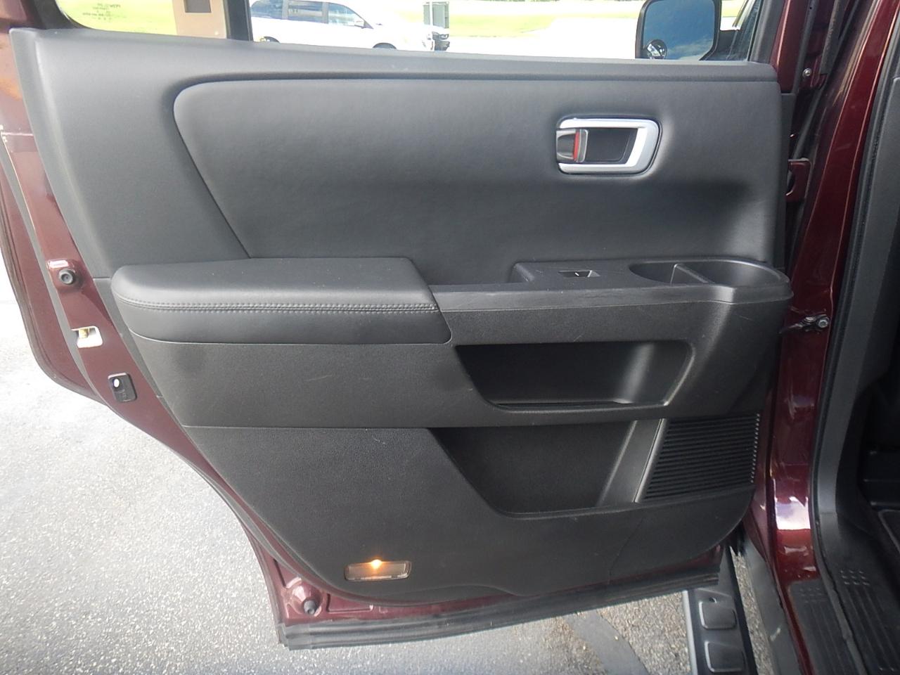 Honda Pilot EX-L 4WD 5-Spd AT with DVD 2011