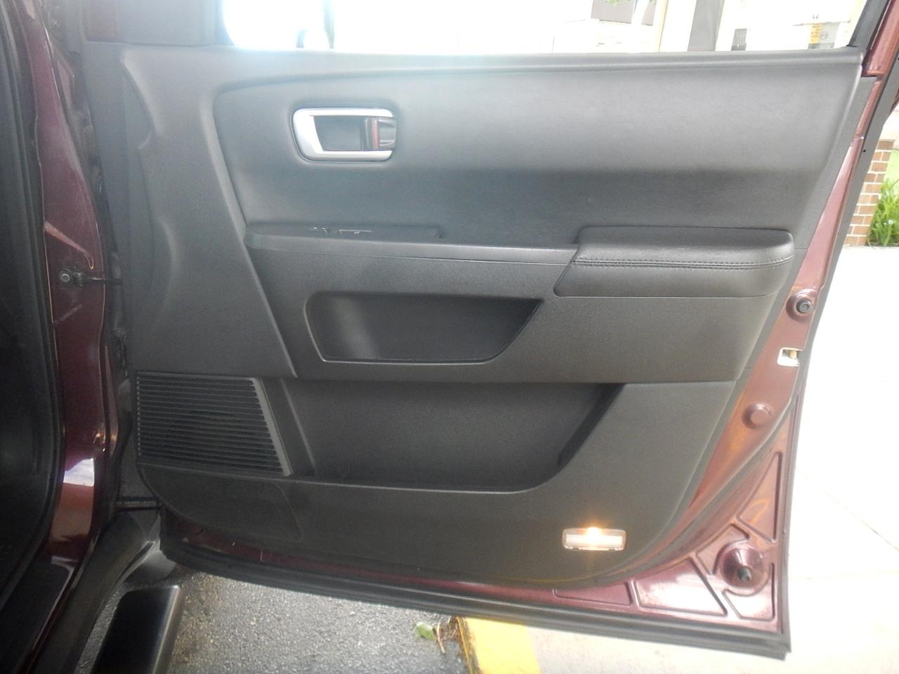 Honda Pilot EX-L 4WD 5-Spd AT with DVD 2011