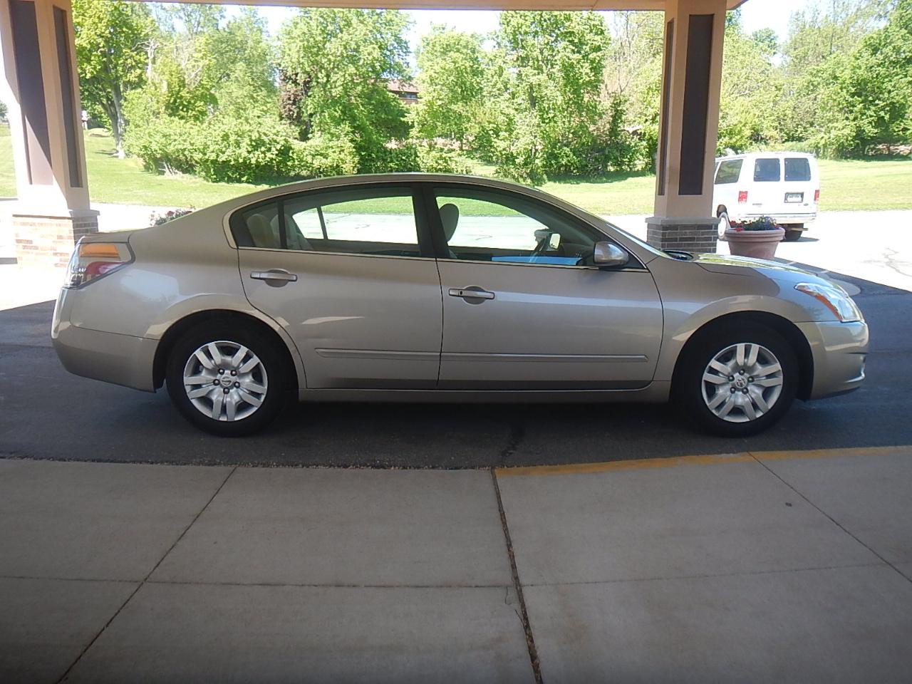 Nissan Altima 2.5 S 2012