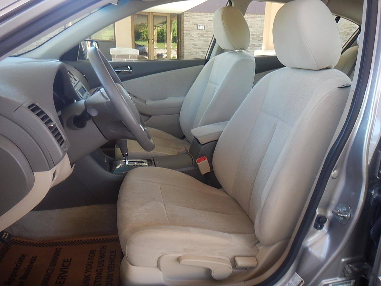 Nissan Altima 2.5 S 2012