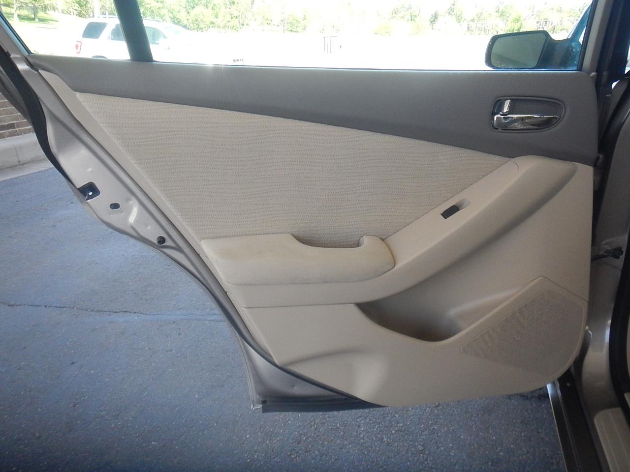 Nissan Altima 2.5 S 2012