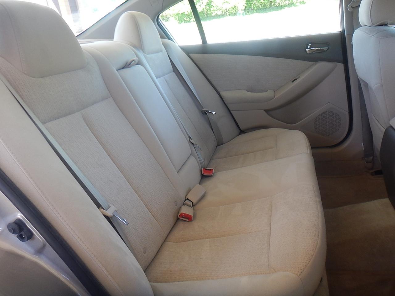 Nissan Altima 2.5 S 2012
