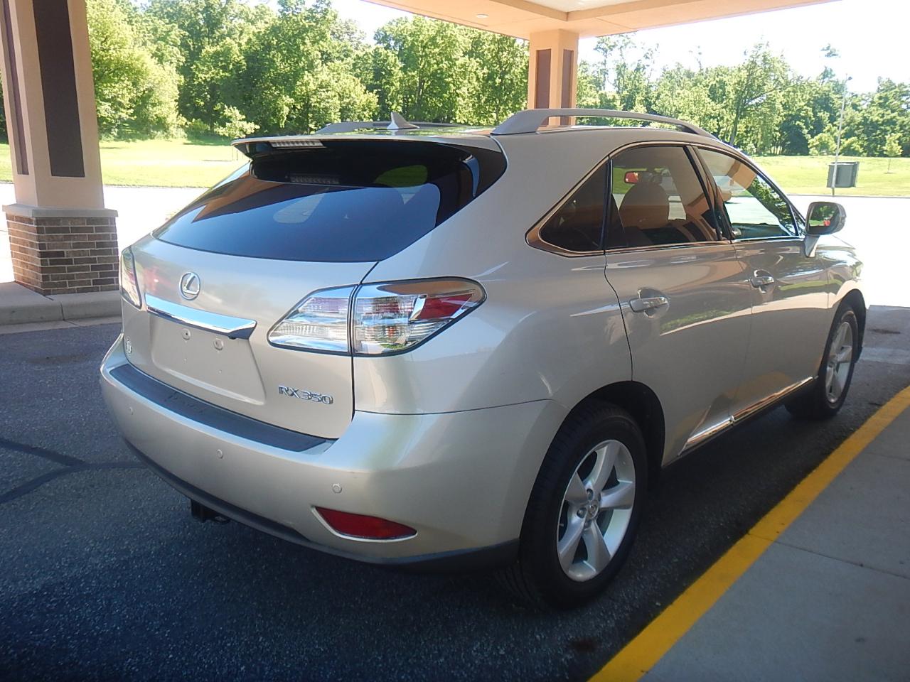 Lexus RX 350 4D SUV AWD 2011