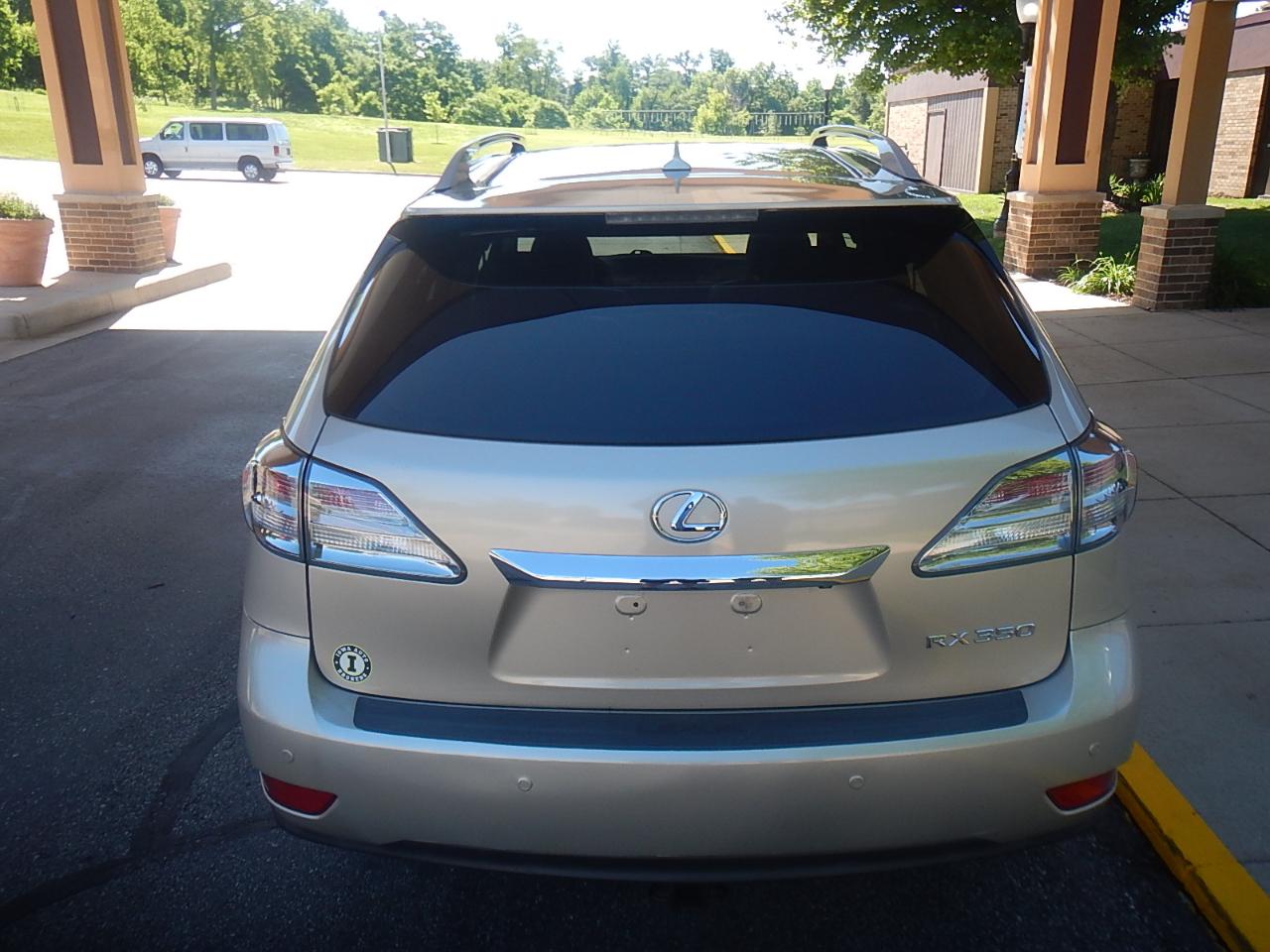 Lexus RX 350 4D SUV AWD 2011