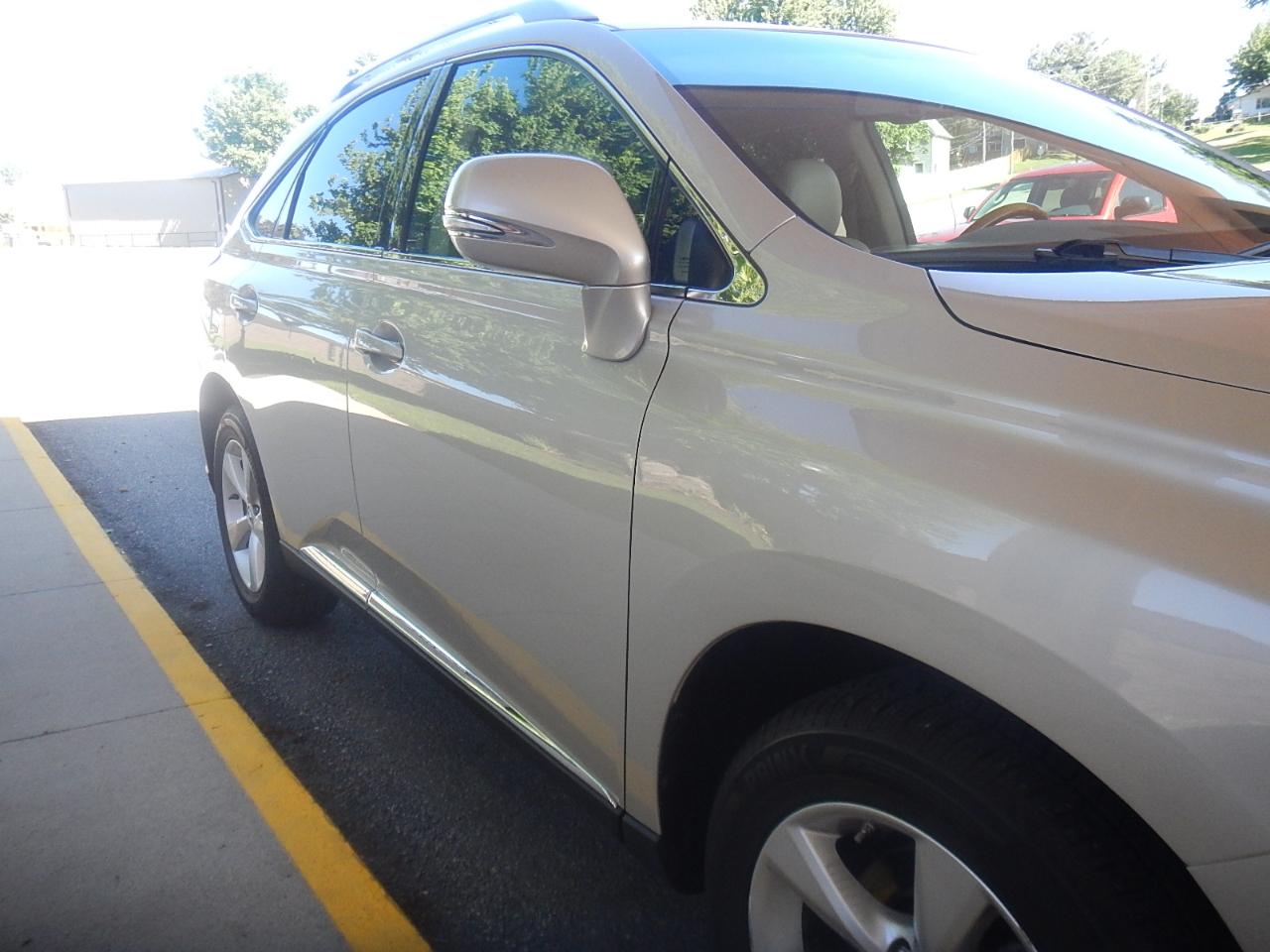 Lexus RX 350 4D SUV AWD 2011