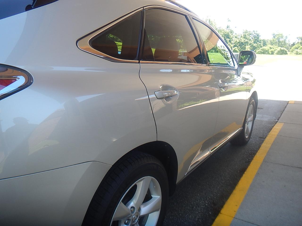 Lexus RX 350 4D SUV AWD 2011