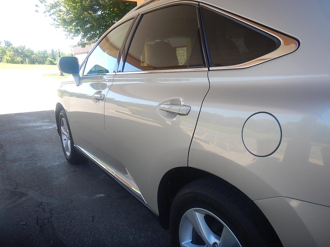 Lexus RX 350 4D SUV AWD 2011