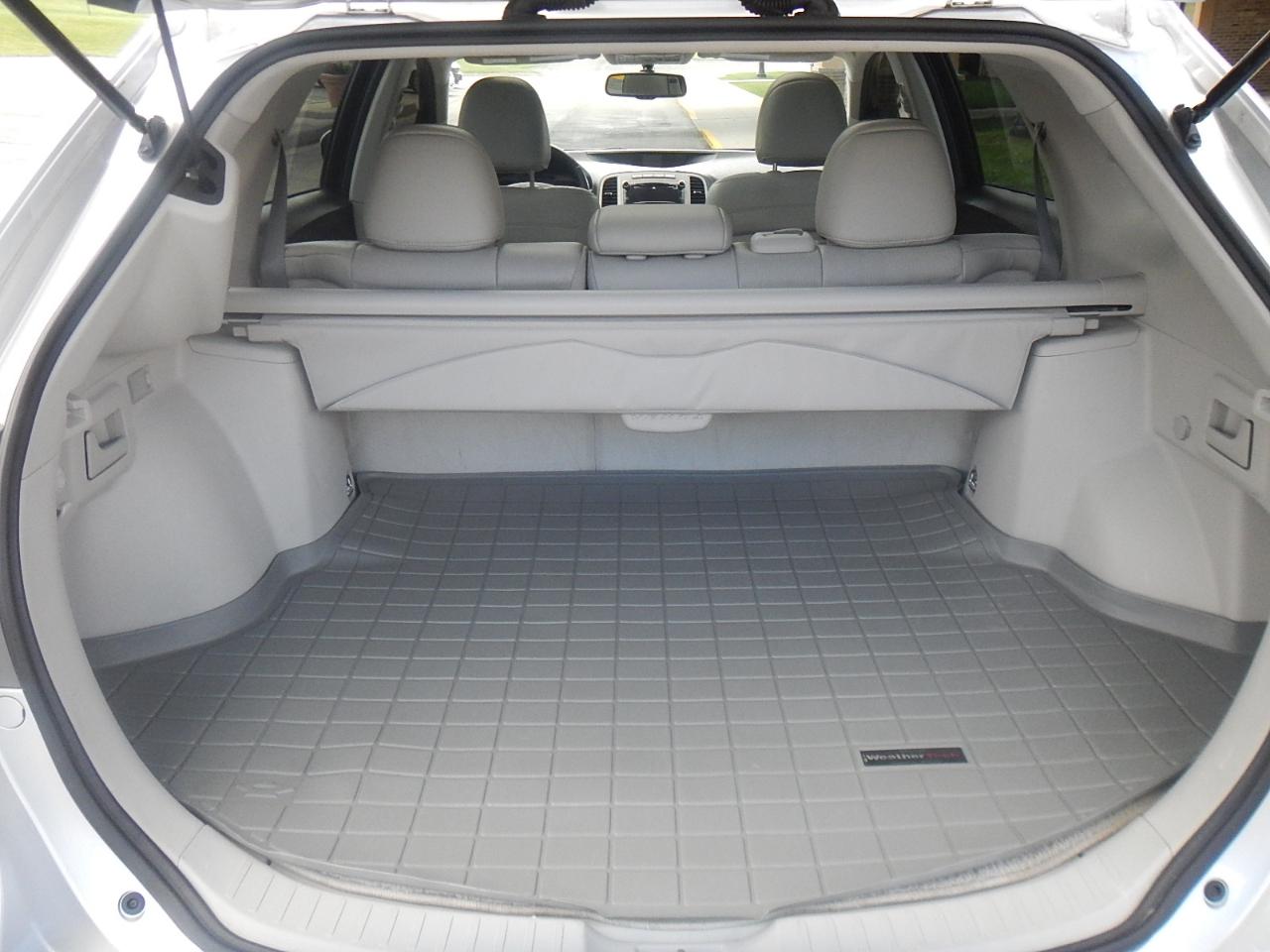 Toyota Venza 4D SUV FWD 4cyl 2010