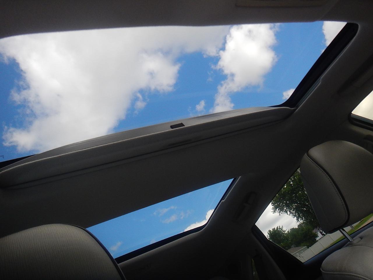 Toyota Venza 4D SUV FWD 4cyl 2010