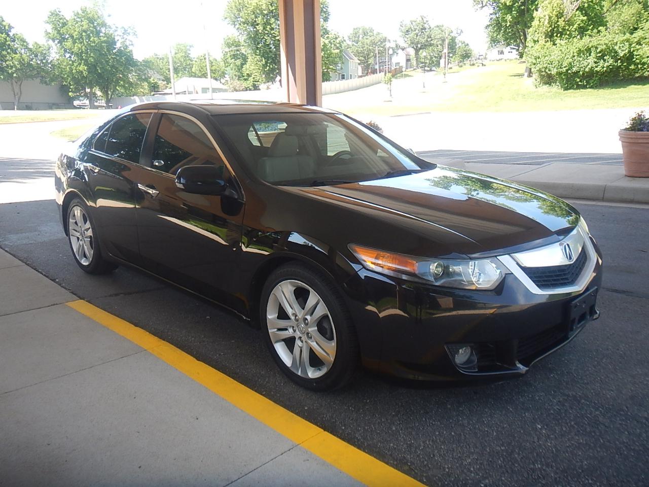 Acura TSX V6 5-Speed AT with Tech Package 2010