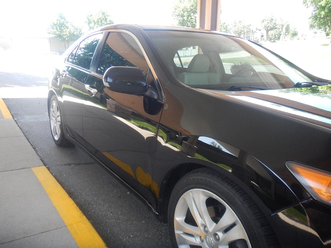 Acura TSX V6 5-Speed AT with Tech Package 2010