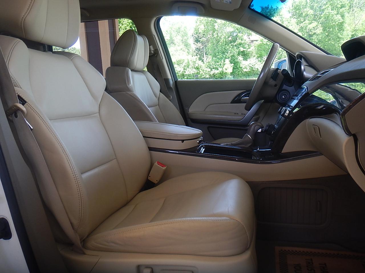 Acura MDX 6-Spd AT w/Tech Package 2013