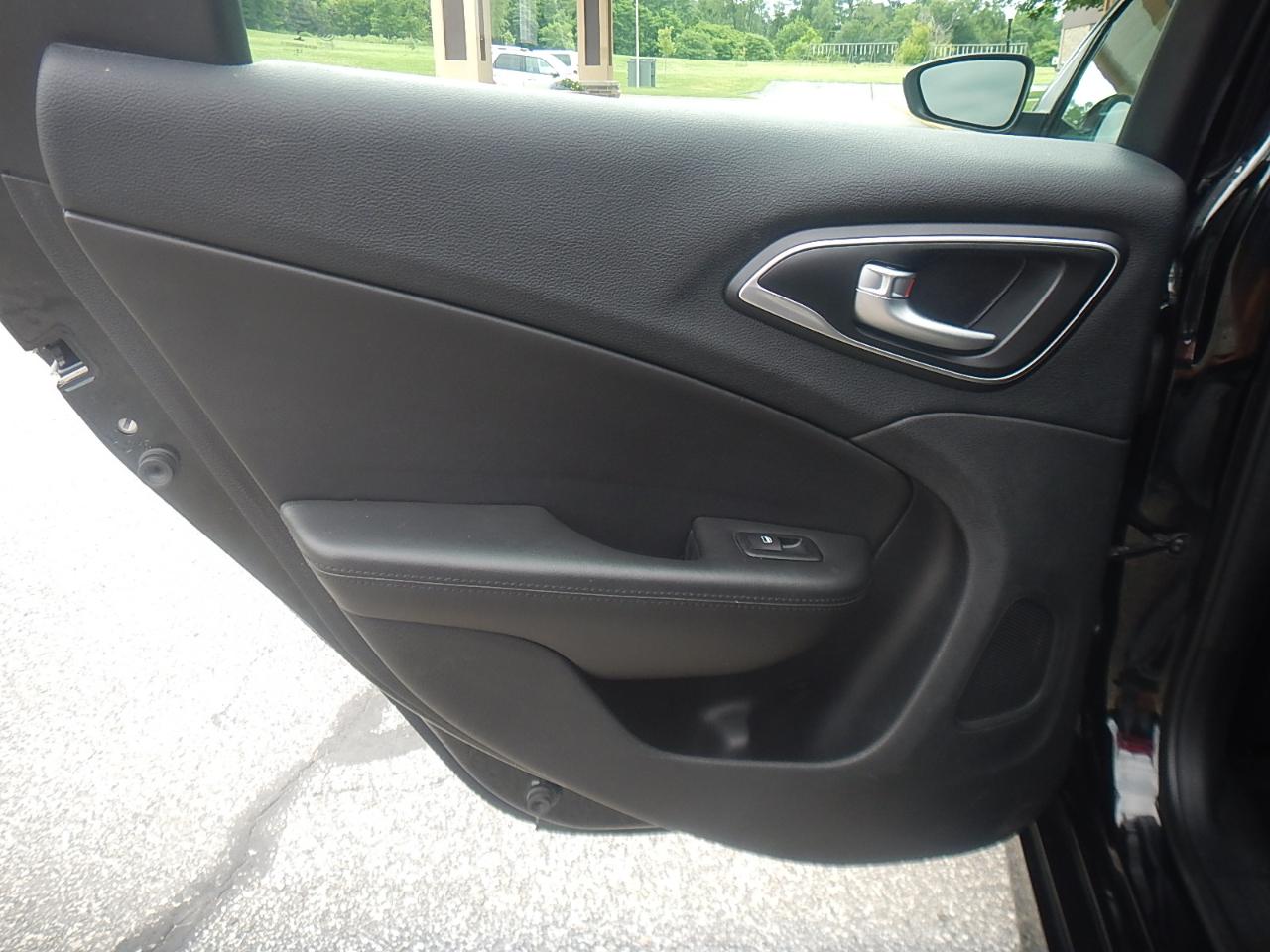 Chrysler 200 Limited 2016
