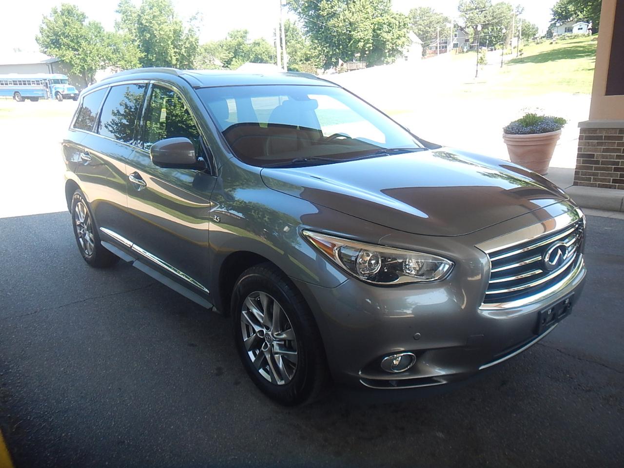 Infiniti QX60 Luxe 4D SUV AWD 2015