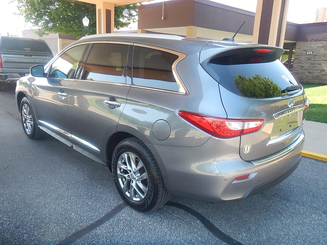 Infiniti QX60 Luxe 4D SUV AWD 2015