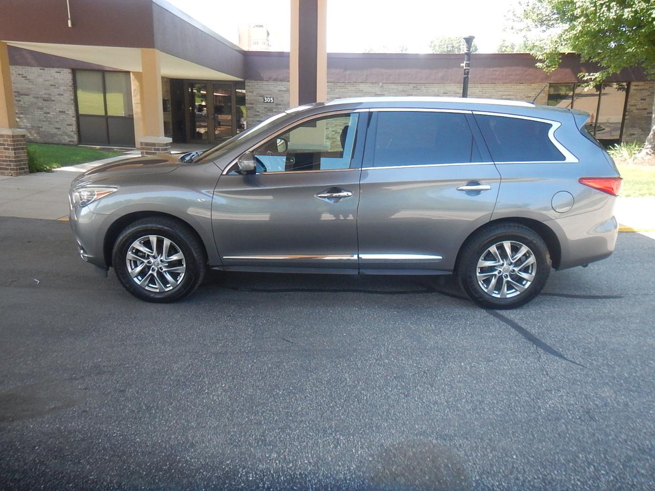 Infiniti QX60 Luxe 4D SUV AWD 2015