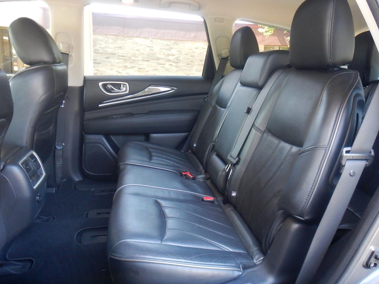Infiniti QX60 Luxe 4D SUV AWD 2015