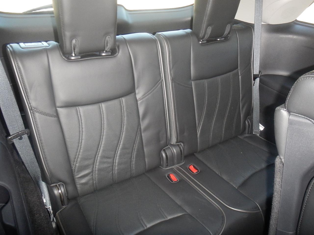 Infiniti QX60 Luxe 4D SUV AWD 2015