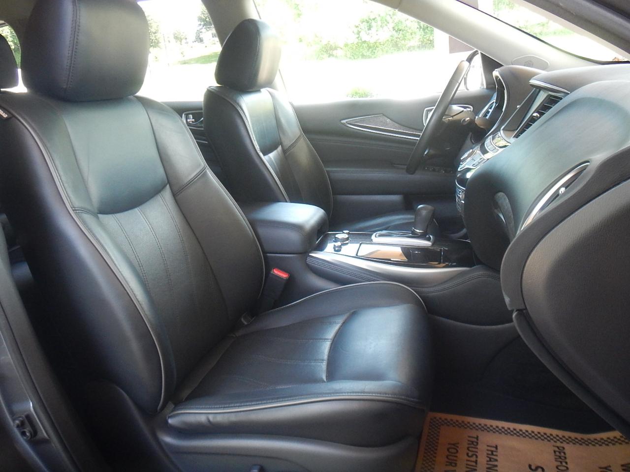 Infiniti QX60 Luxe 4D SUV AWD 2015