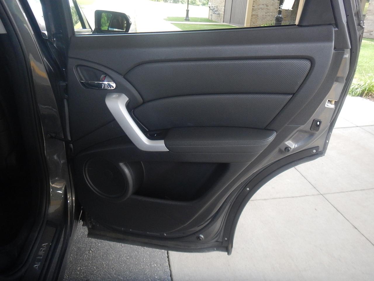 Acura RDX 5-Spd AT with Technology Package 2009