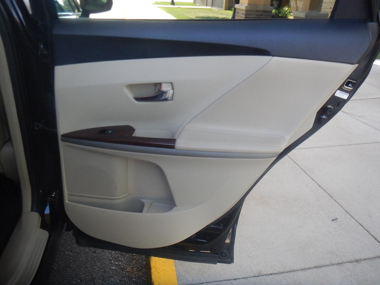 Toyota Venza XLE I4 AWD 2009