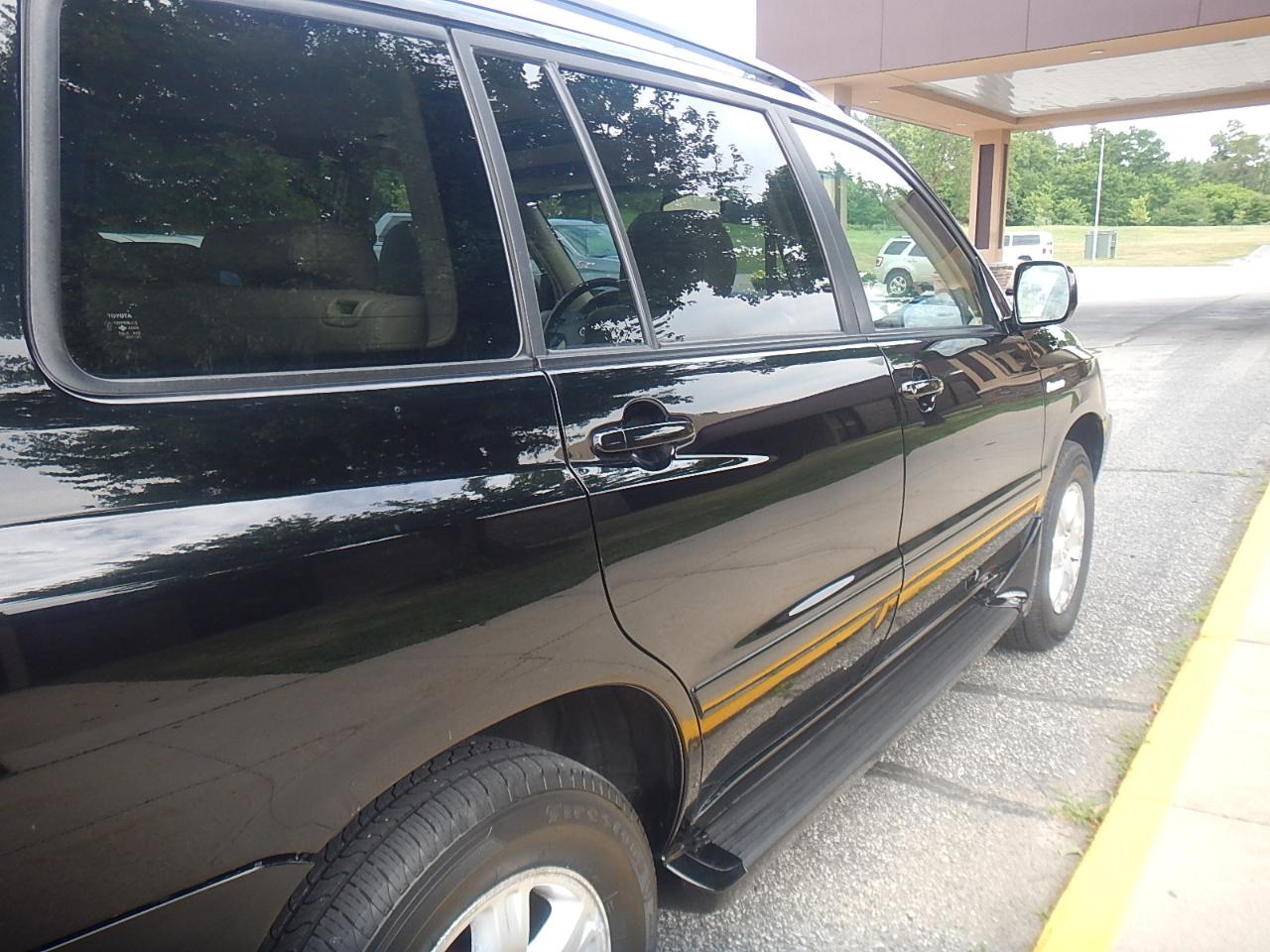 Toyota Highlander Limited V6 4WD 2003