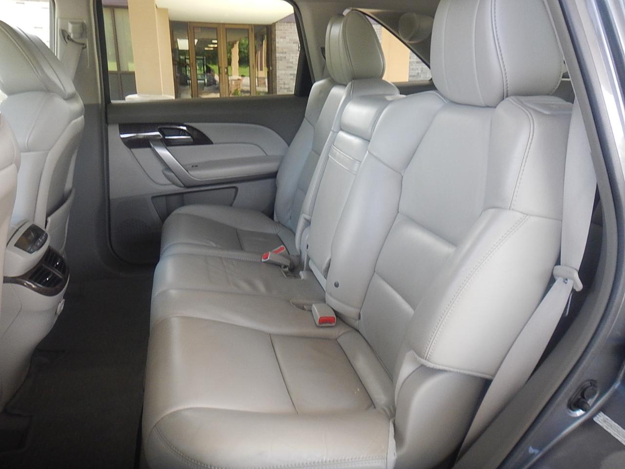 Acura MDX 6-Spd AT w/Tech Package 2012