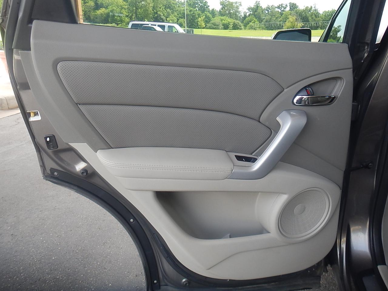 Acura RDX 5-Spd AT with Technology Package 2008
