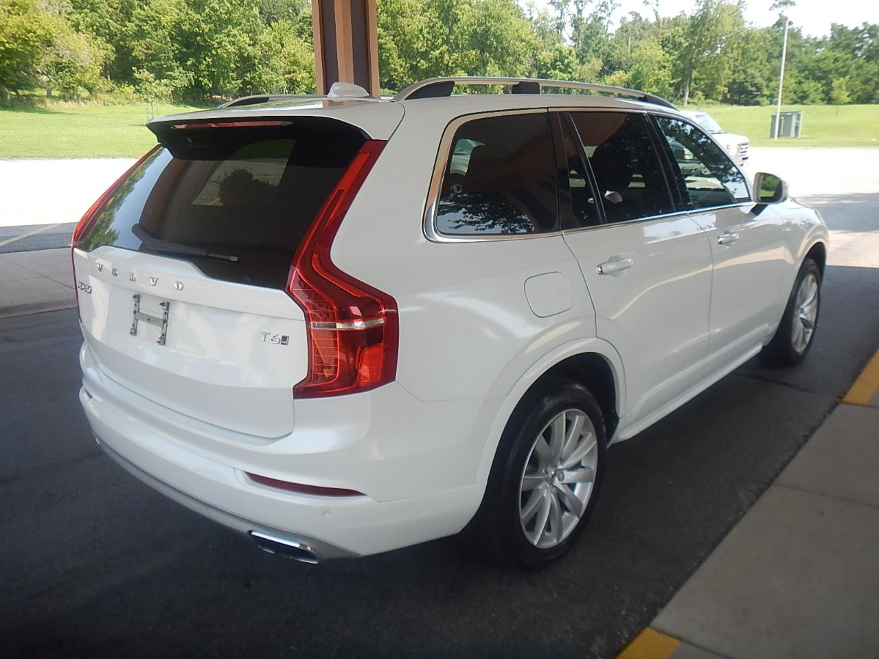 Volvo XC90 T6 Momentum AWD 2018