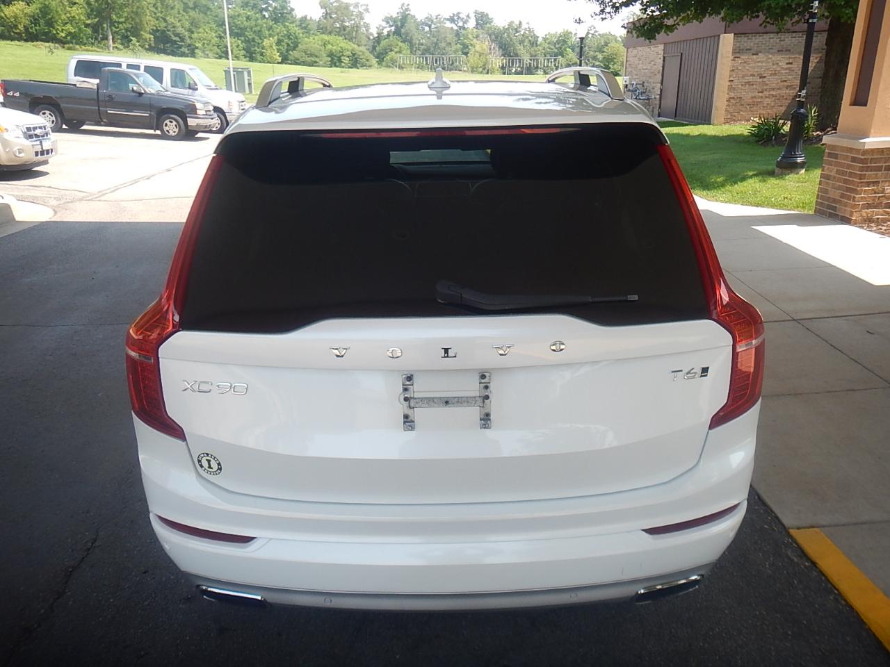 Volvo XC90 T6 Momentum AWD 2018
