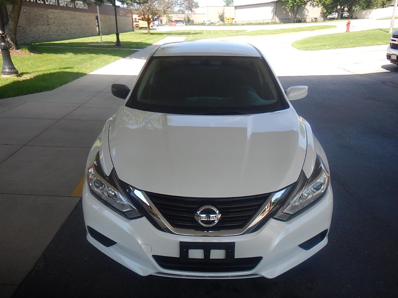 Nissan Altima 2.5 SV Sedan 2017