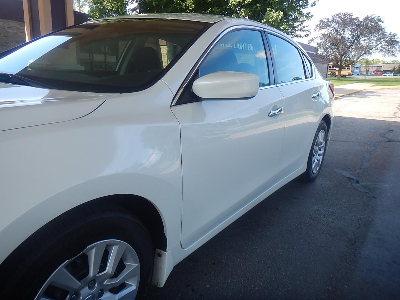 Nissan Altima 2.5 SV Sedan 2017