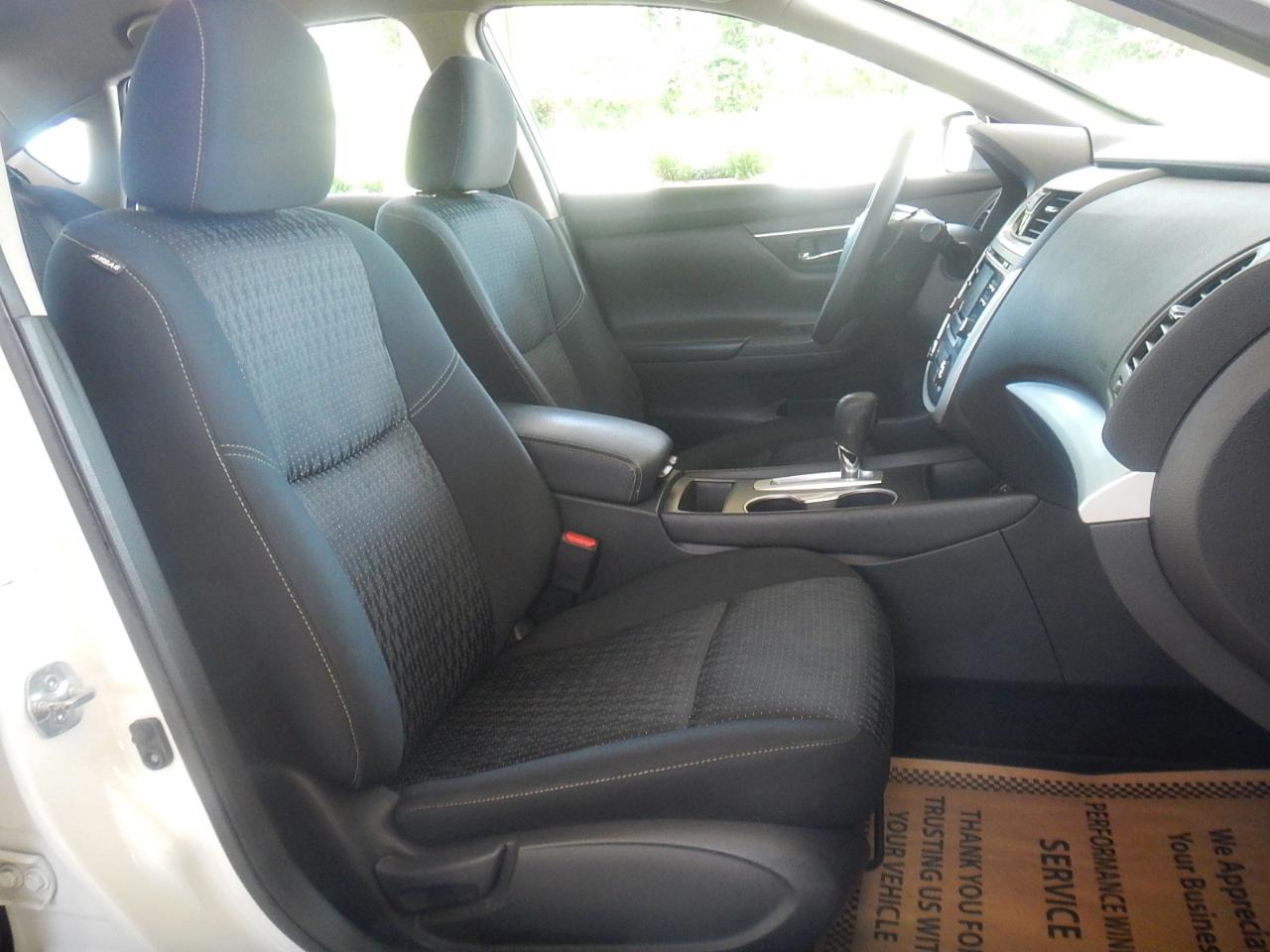 Nissan Altima 2.5 SV Sedan 2017