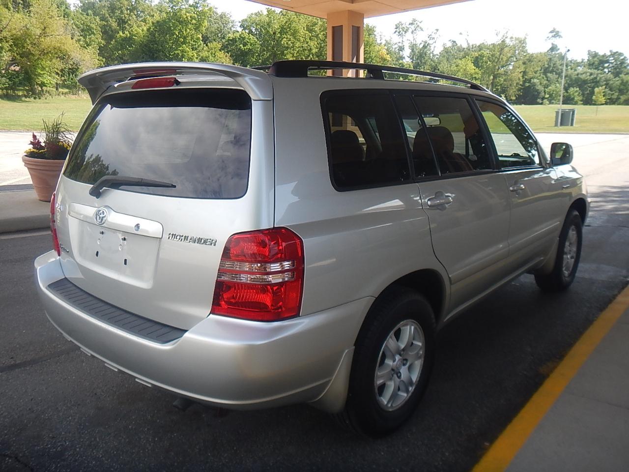 Toyota Highlander Limited V6 4WD 2003