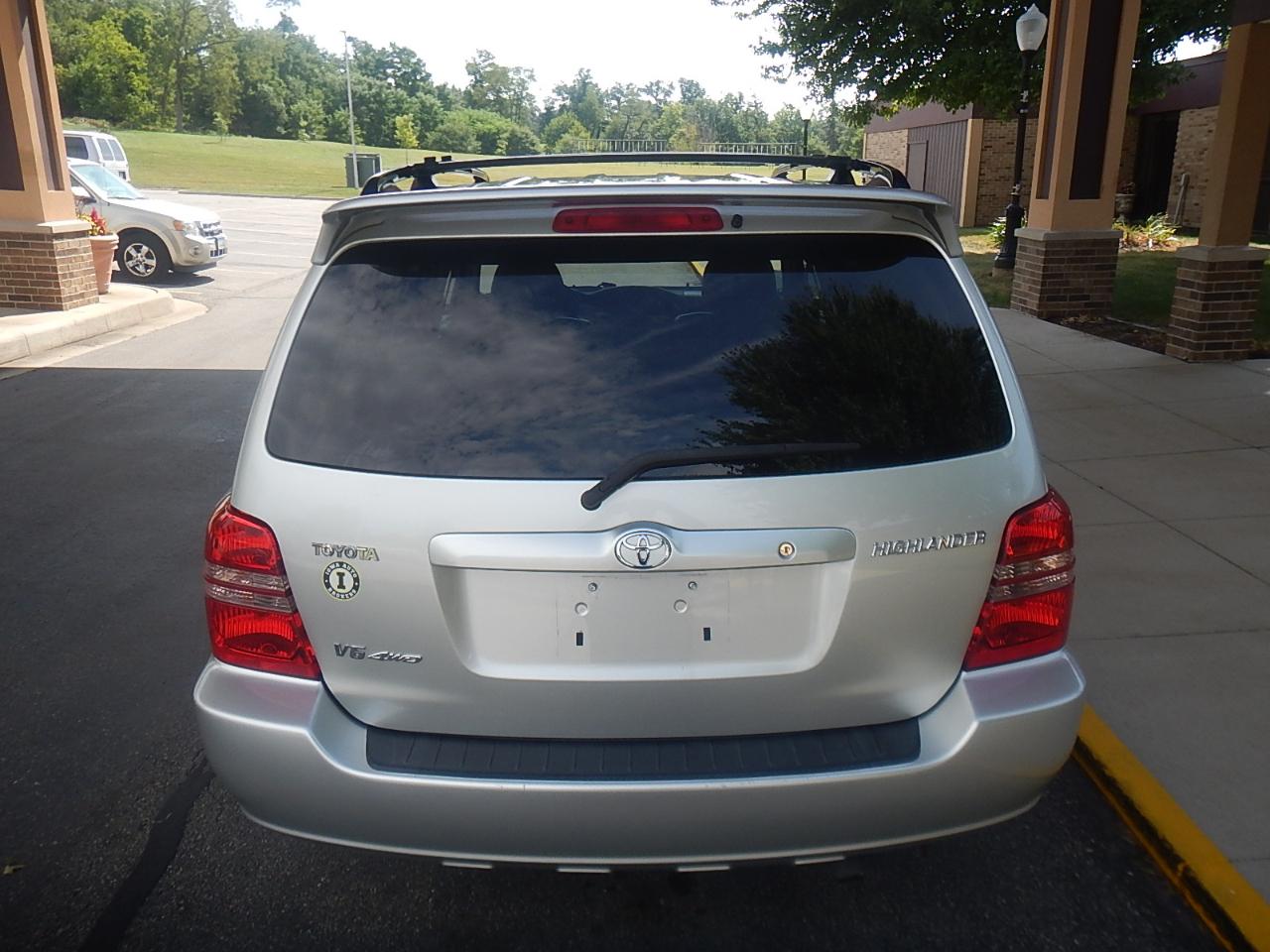 Toyota Highlander Limited V6 4WD 2003