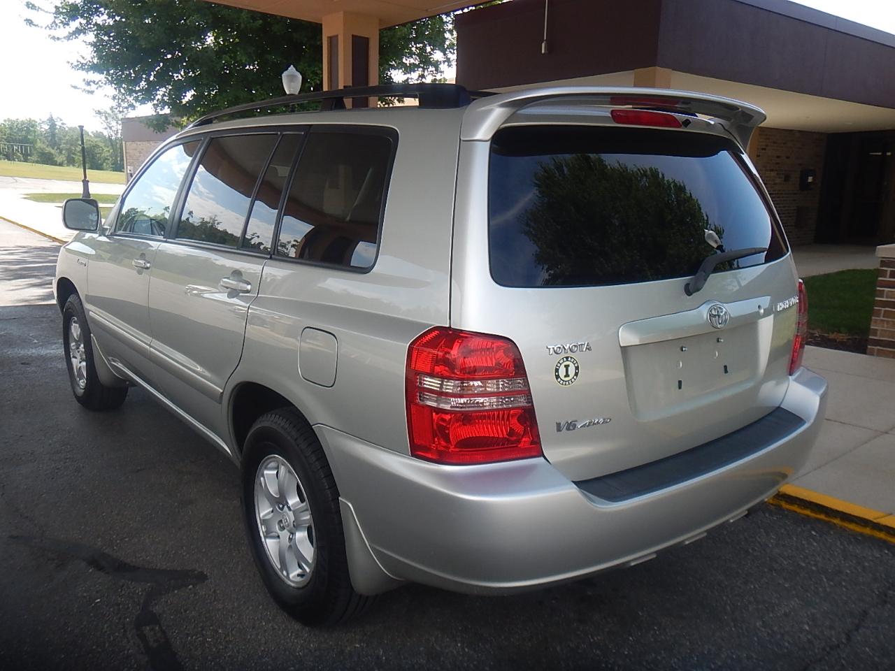 Toyota Highlander Limited V6 4WD 2003