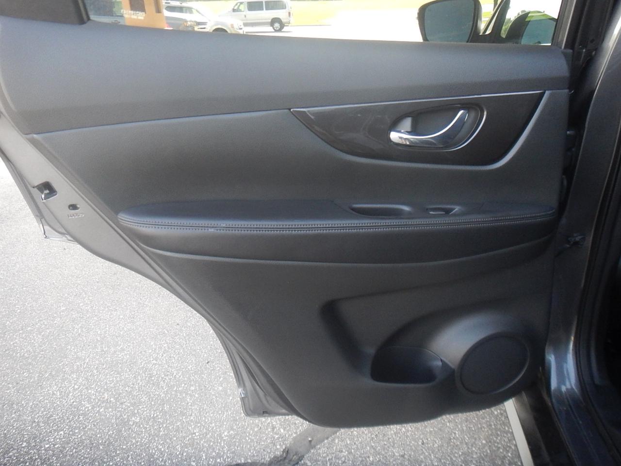 Nissan Rogue SV AWD 2018