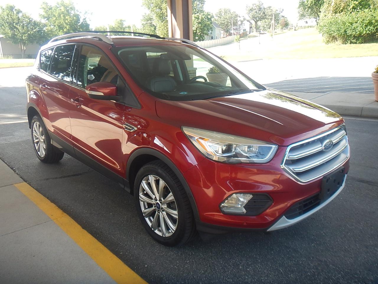 Ford Escape Titanium 4WD 2017