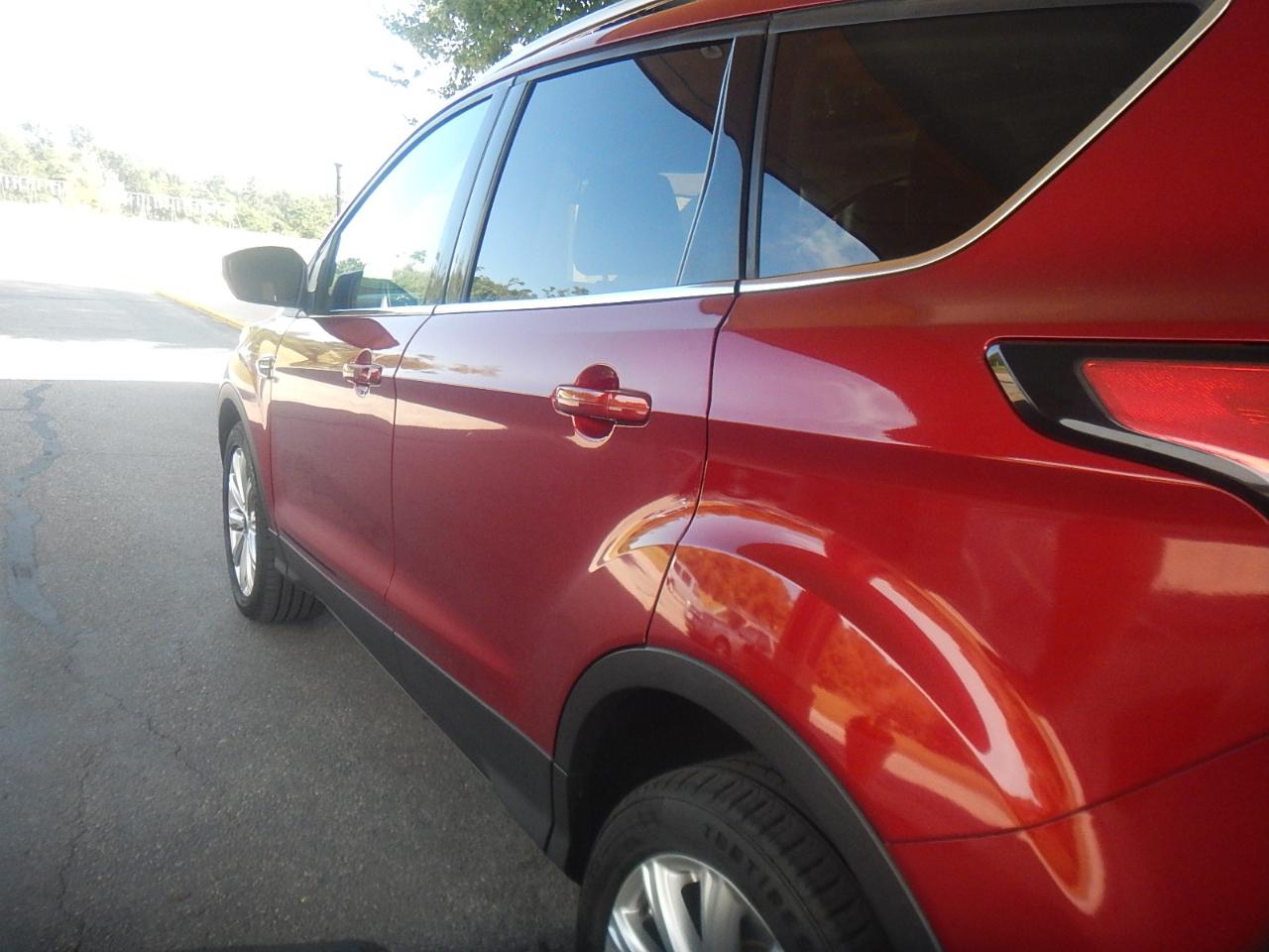 Ford Escape Titanium 4WD 2017