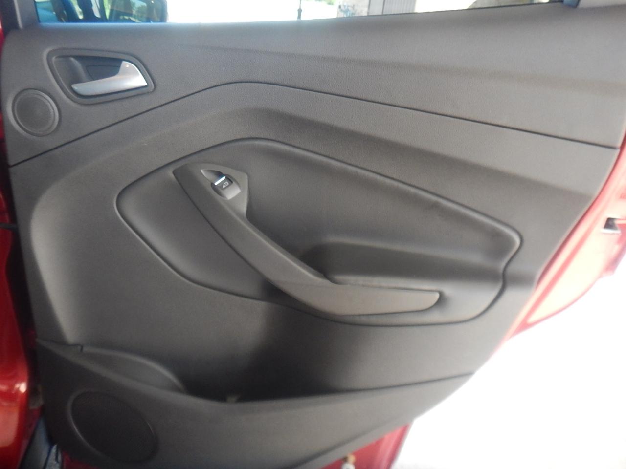 Ford Escape Titanium 4WD 2017