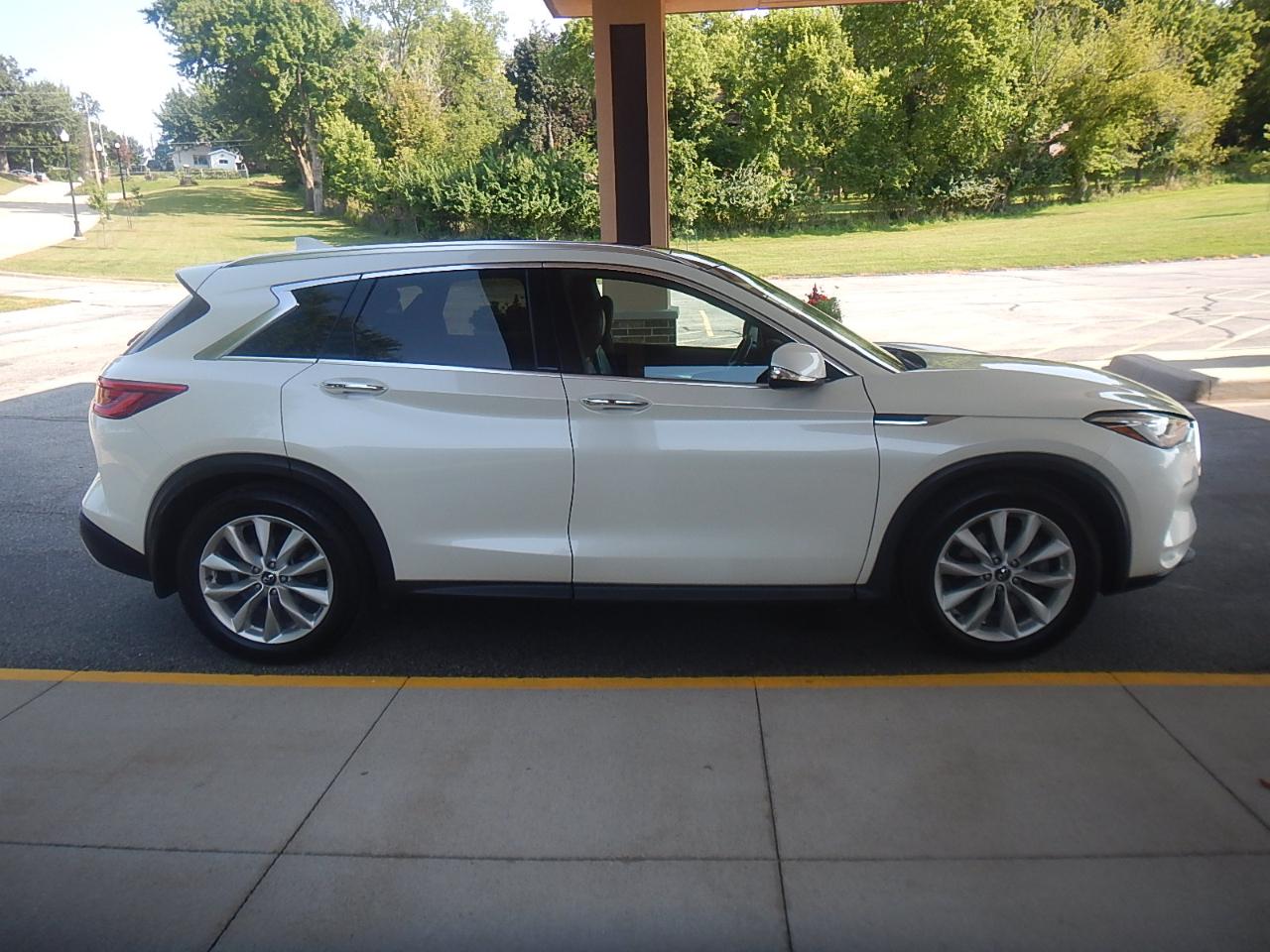 Infiniti QX50 Luxe 4D SUV AWD 2019