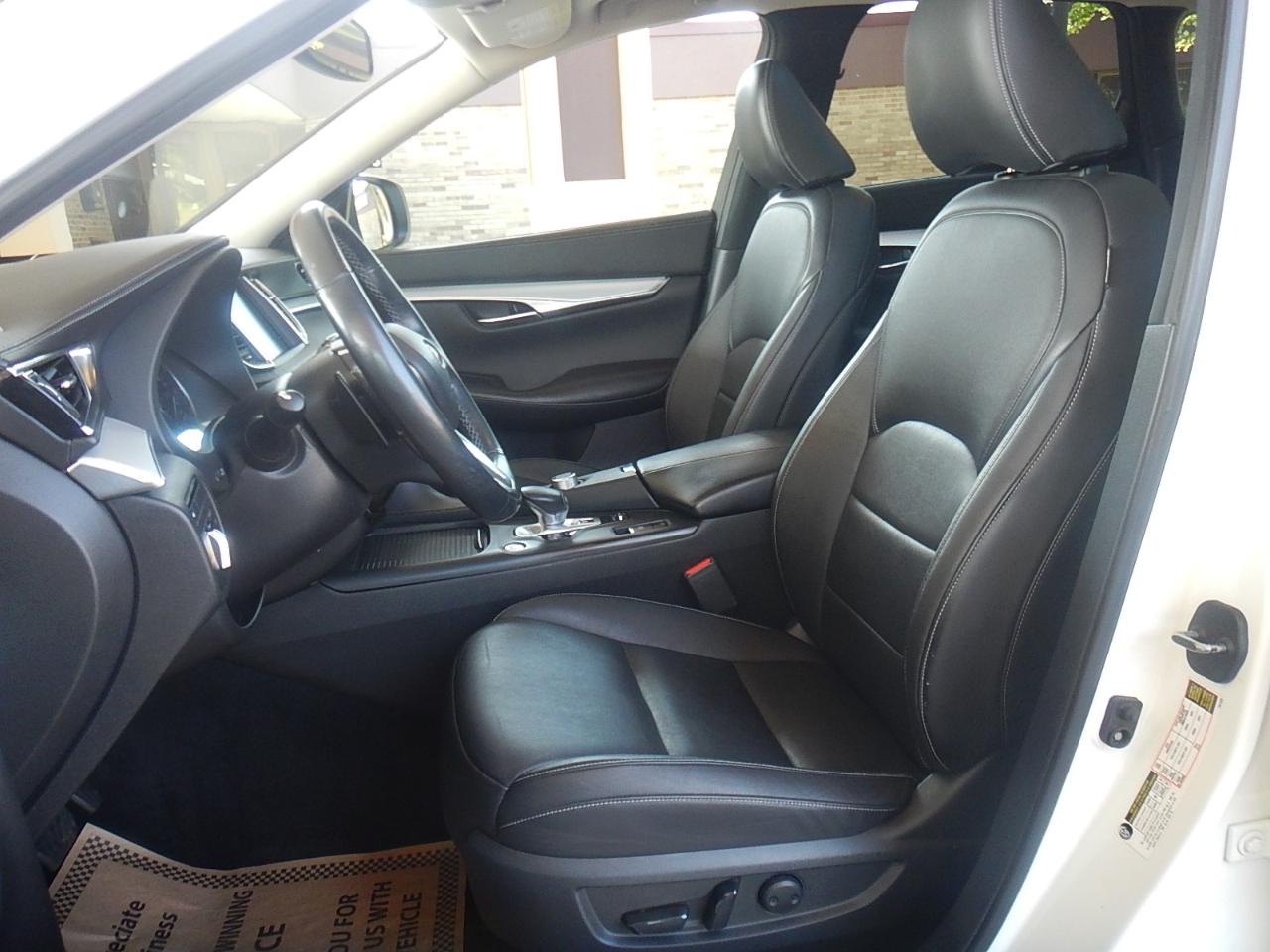 Infiniti QX50 Luxe 4D SUV AWD 2019