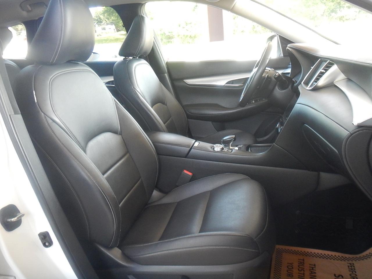 Infiniti QX50 Luxe 4D SUV AWD 2019