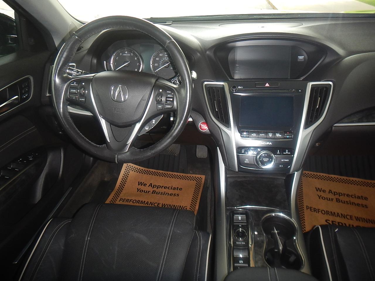 Acura TLX photo 17