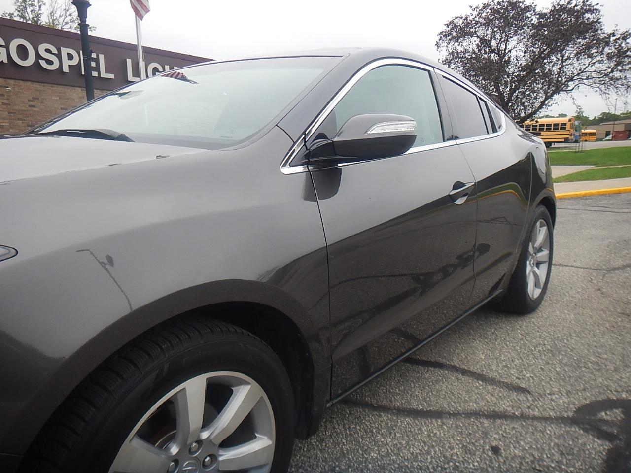 Acura ZDX 6-Spd AT w/Adv Pkg 2010