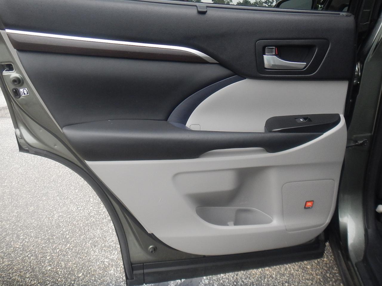 Toyota Highlander Limited AWD V6 2014