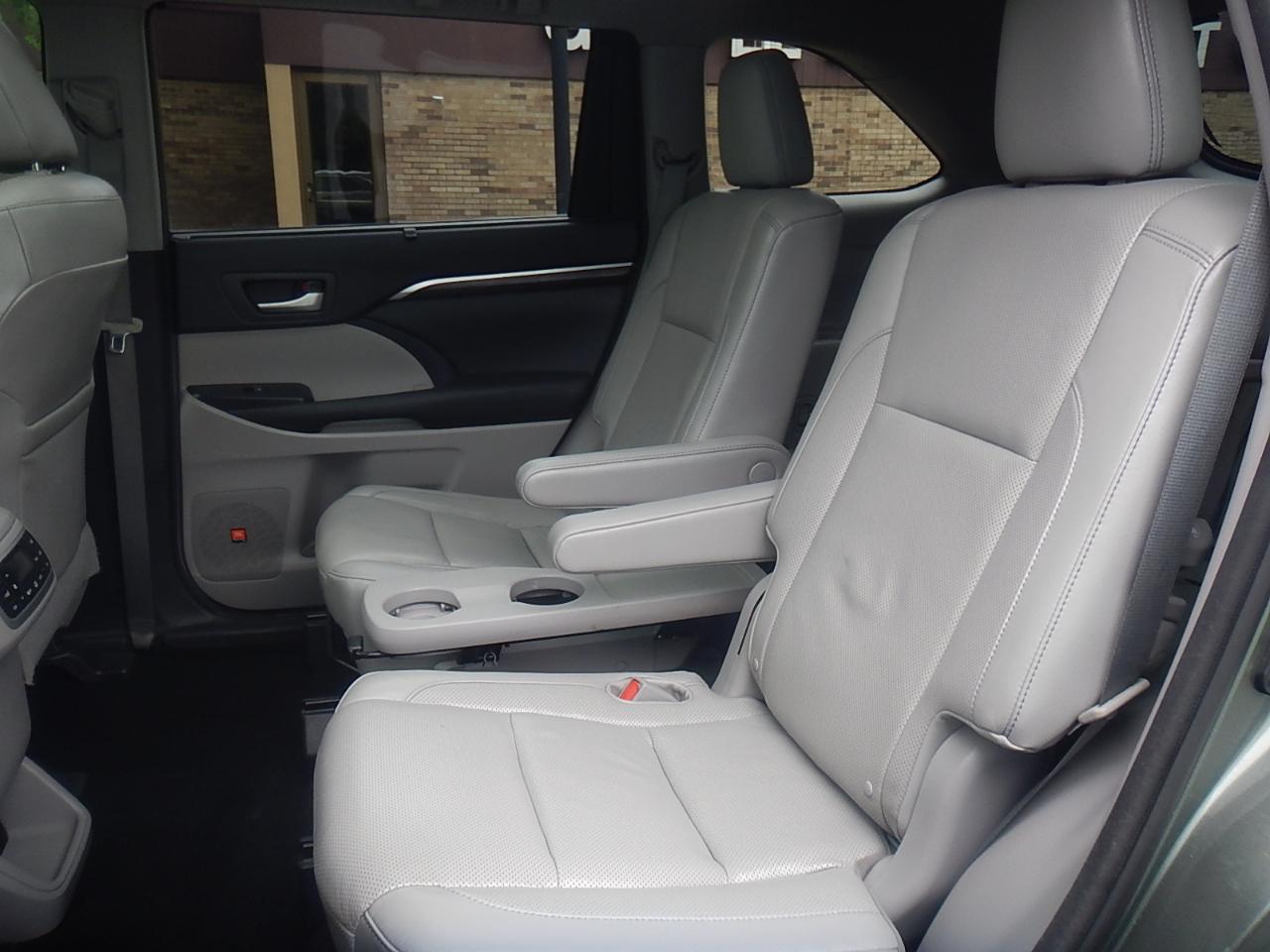 Toyota Highlander Limited AWD V6 2014